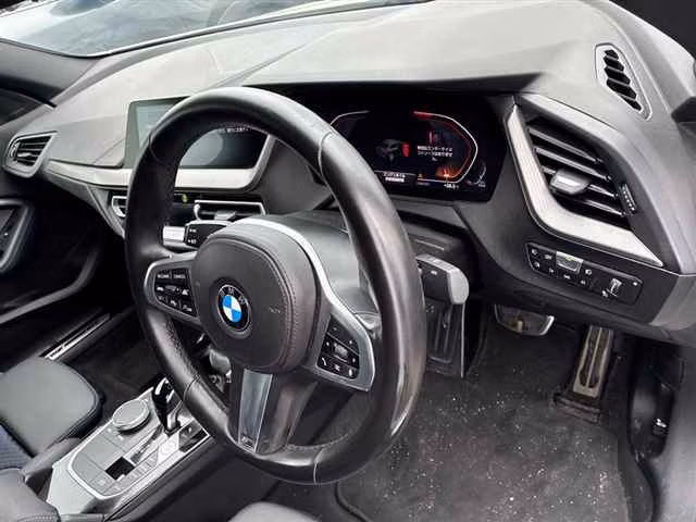 BMW 1-SERIES