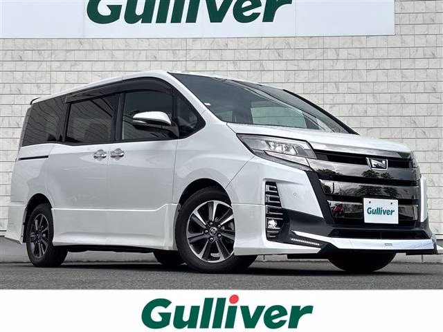 TOYOTA NOAH