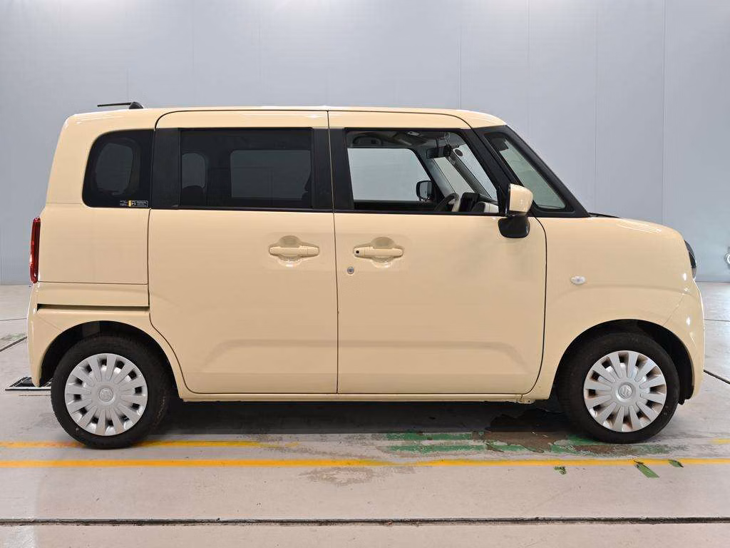 SUZUKI WAGON R SMILE