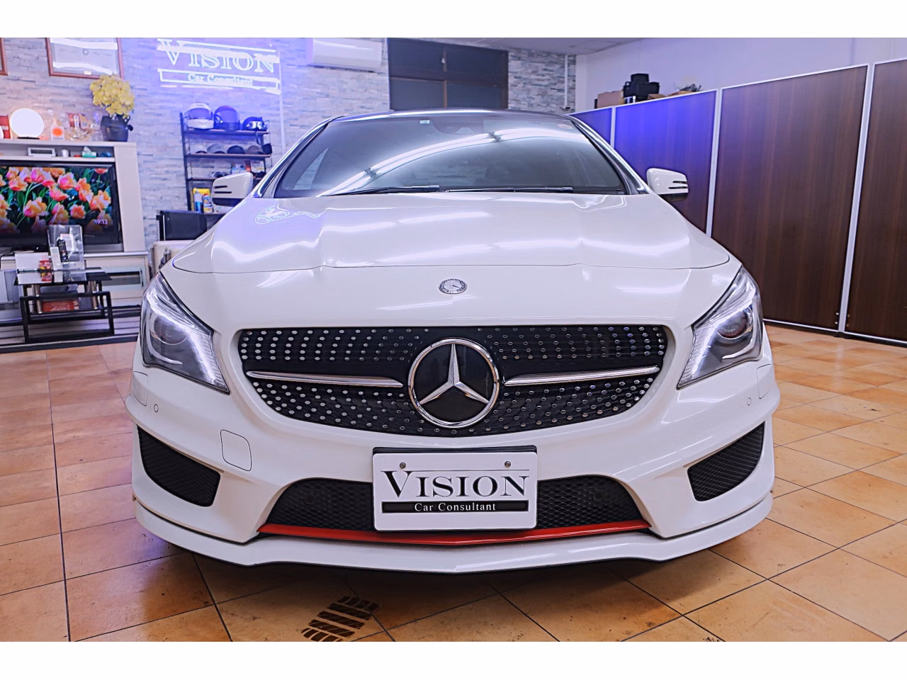 MERCEDES-BENZ CLA-CLASS