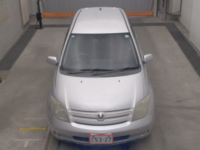 TOYOTA IST