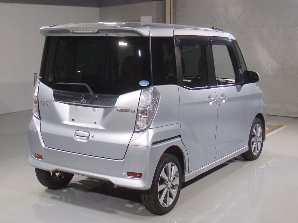 MITSUBISHI EK SPACE