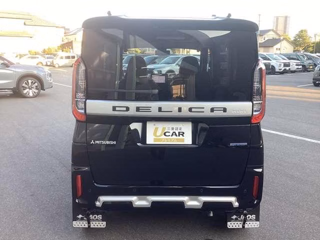 MITSUBISHI DELICA MINI