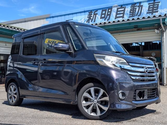 NISSAN DAYZ ROOX