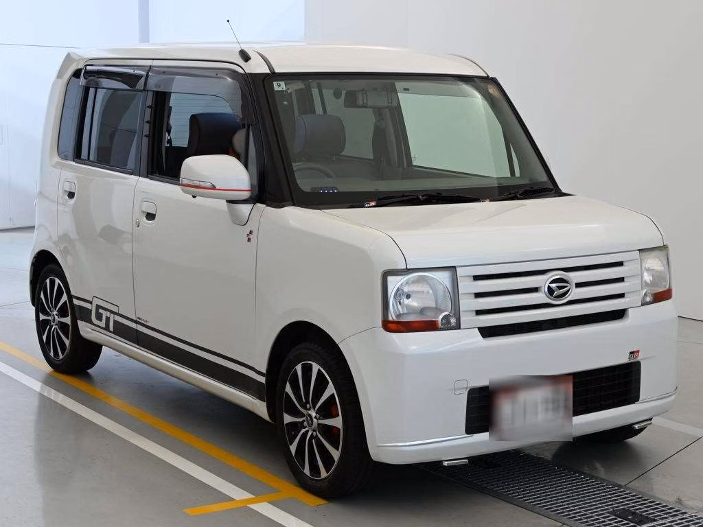 DAIHATSU MOVE CONTE