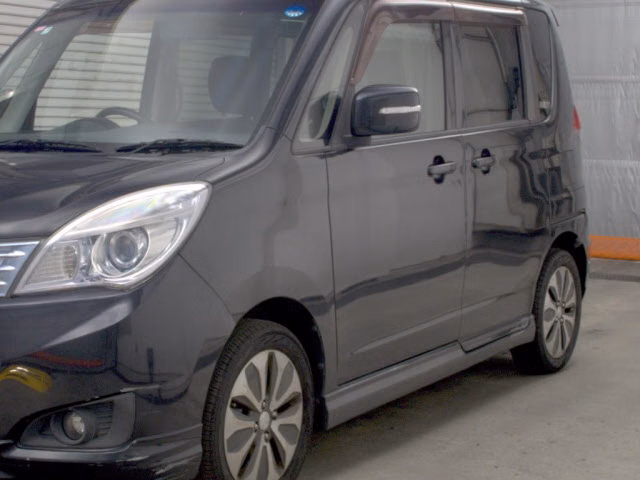 MITSUBISHI DELICA D:2