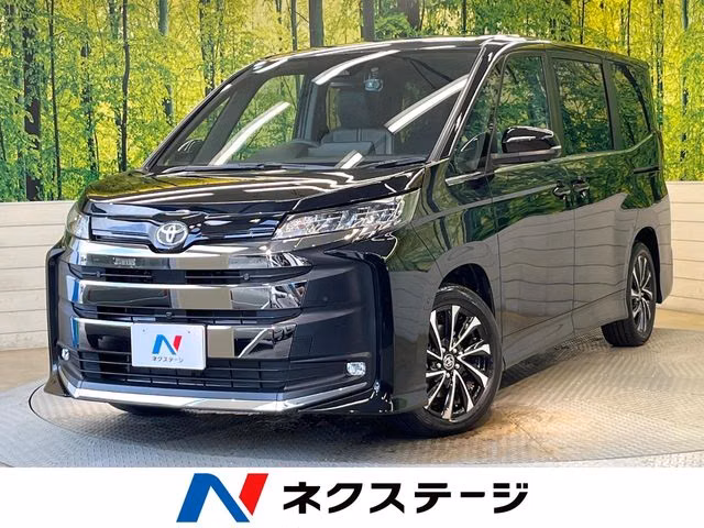 TOYOTA NOAH