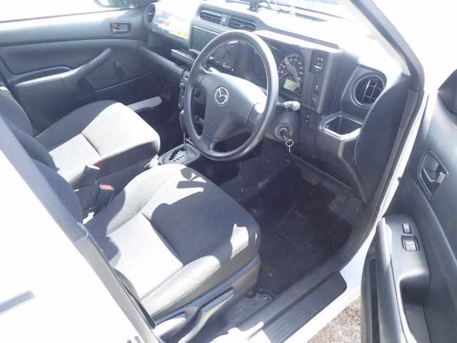 MAZDA FAMILIA