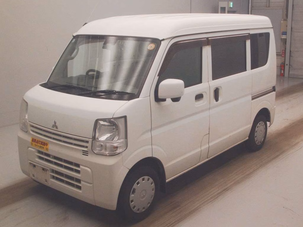 MITSUBISHI MINICAB