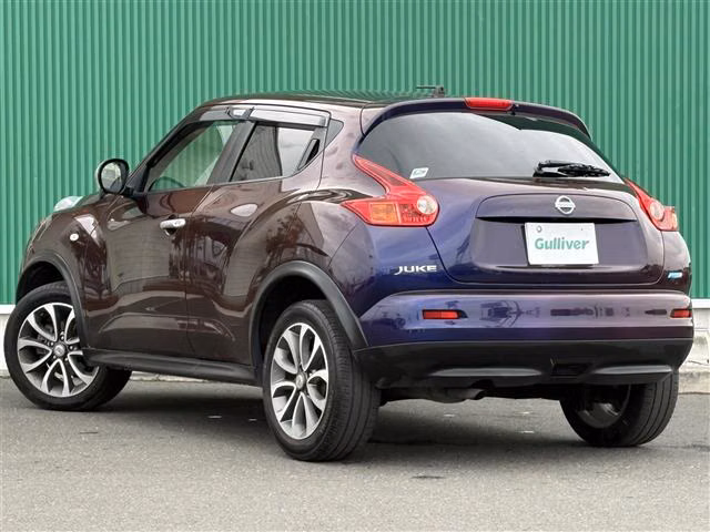 NISSAN JUKE