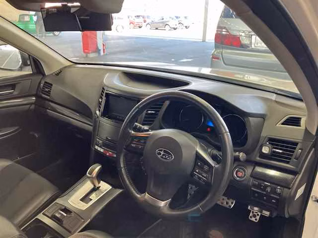 SUBARU LEGACY
