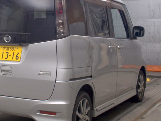 NISSAN ROOX