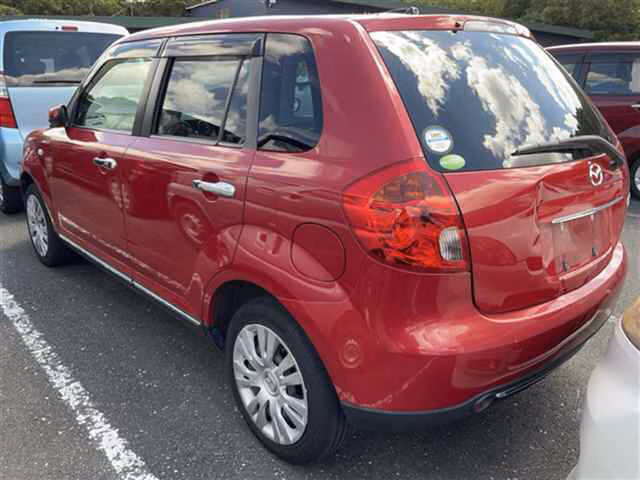MAZDA VERISA