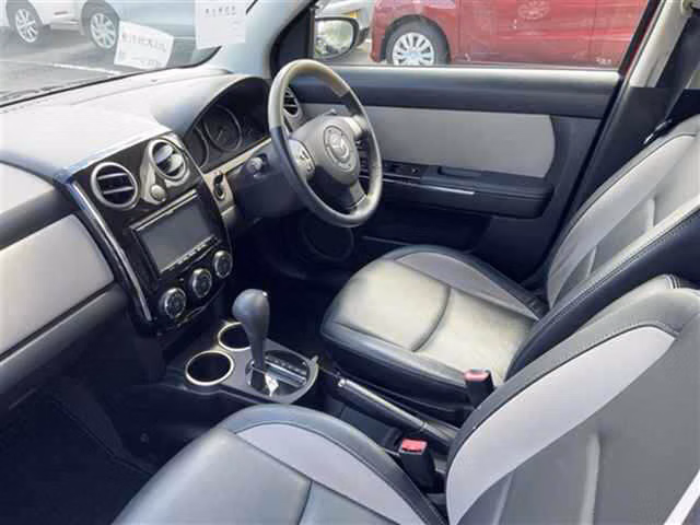 MAZDA VERISA