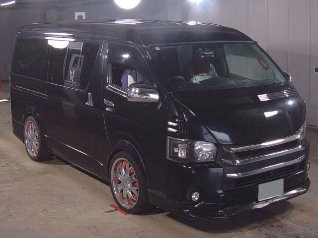 TOYOTA REGIUS ACE