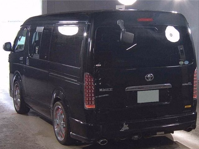 TOYOTA REGIUS ACE