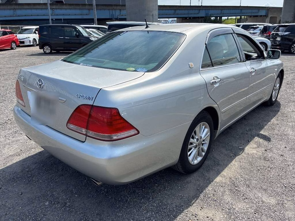 TOYOTA CROWN