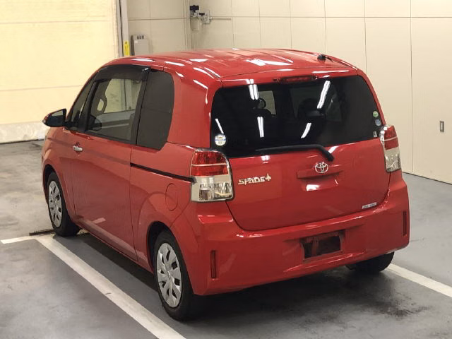 TOYOTA SPADE