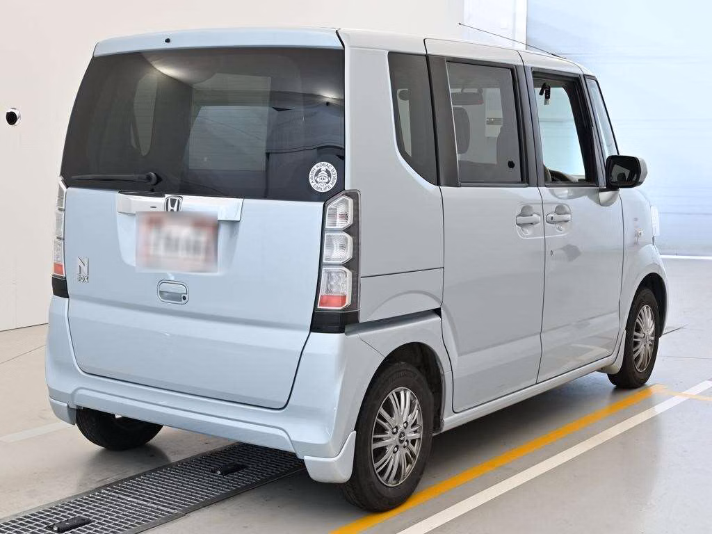 HONDA N-BOX