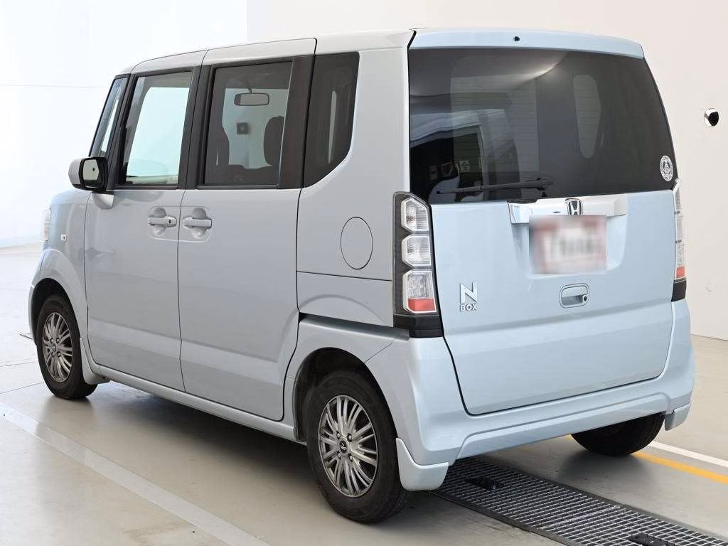 HONDA N-BOX