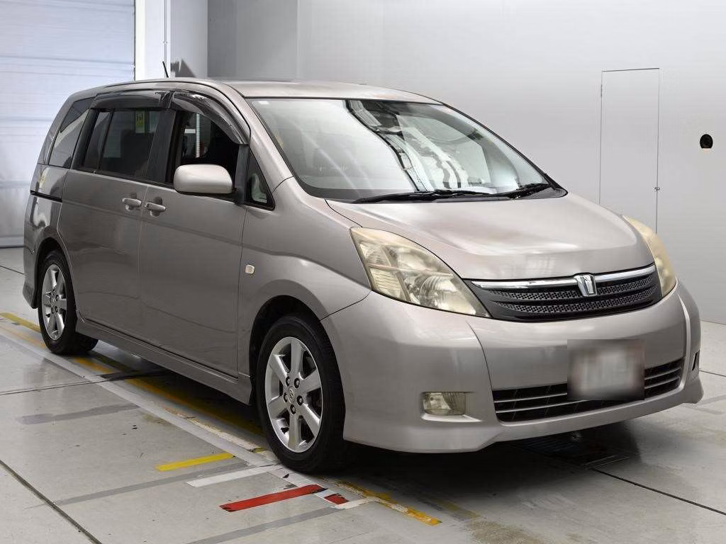 TOYOTA ISIS