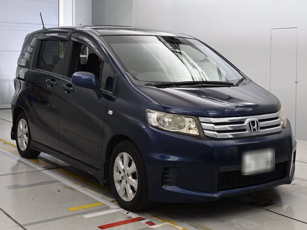 HONDA FREED SPIKE