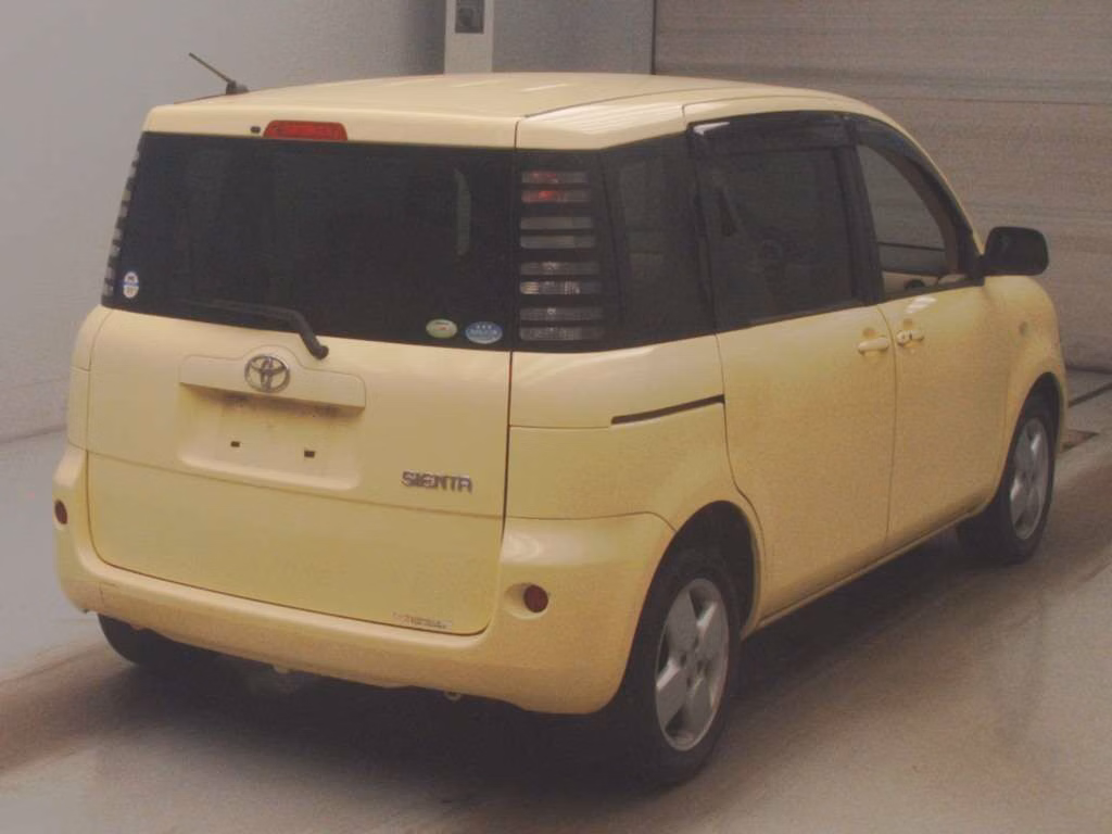 TOYOTA SIENTA