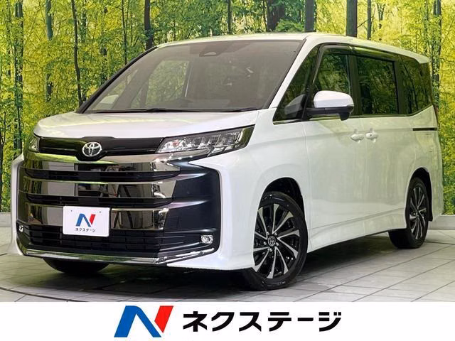 TOYOTA NOAH