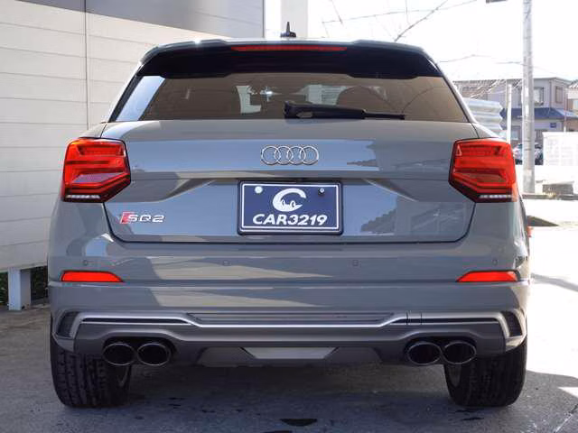 AUDI SQ2