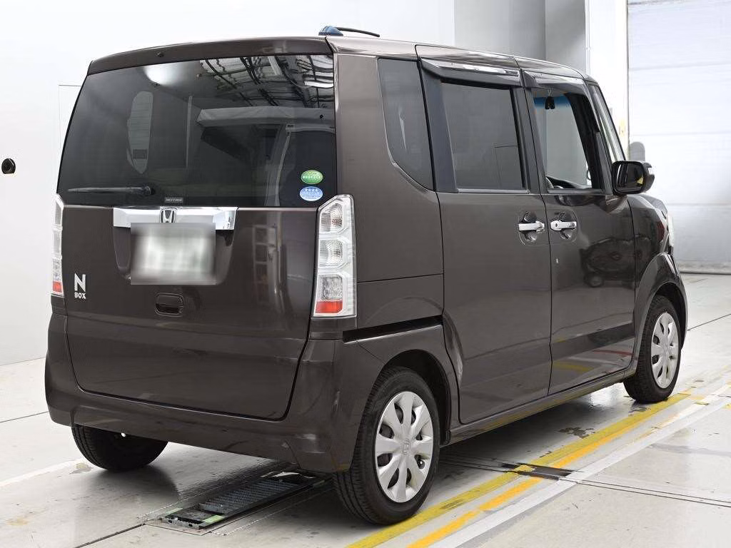 HONDA N-BOX