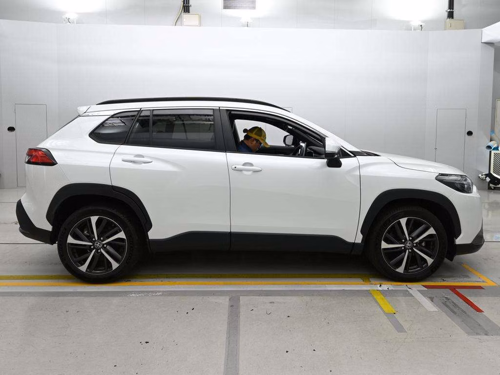 TOYOTA COROLLA CROSS