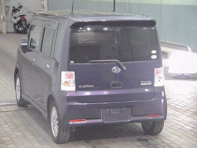 DAIHATSU MOVE CONTE