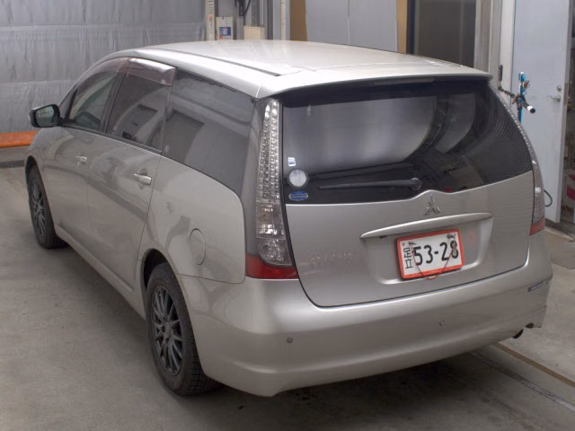 MITSUBISHI GRANDIS