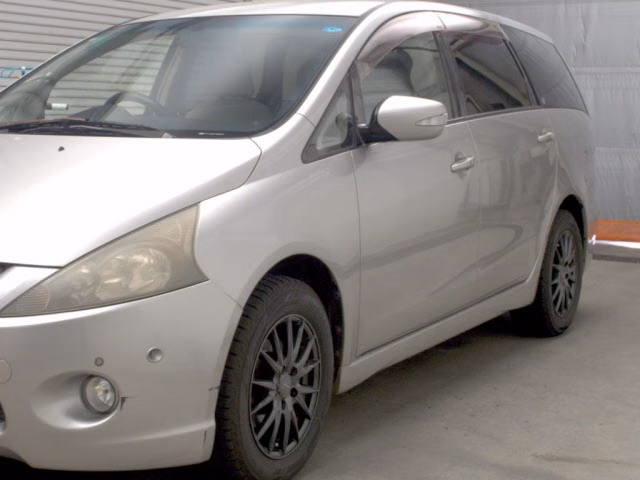MITSUBISHI GRANDIS
