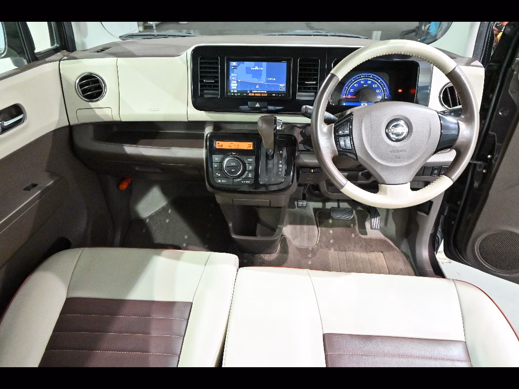 NISSAN MOCO