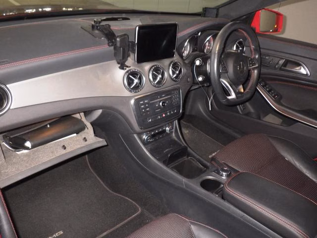 MERCEDES-BENZ CLA-CLASS