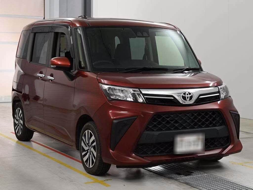 TOYOTA ROOMY