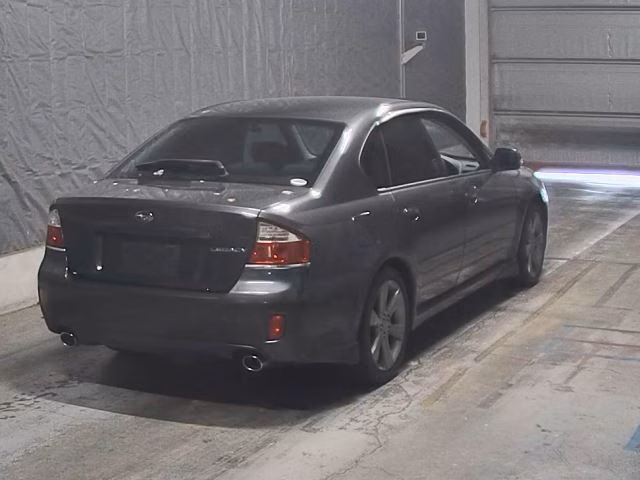 SUBARU LEGACY B4