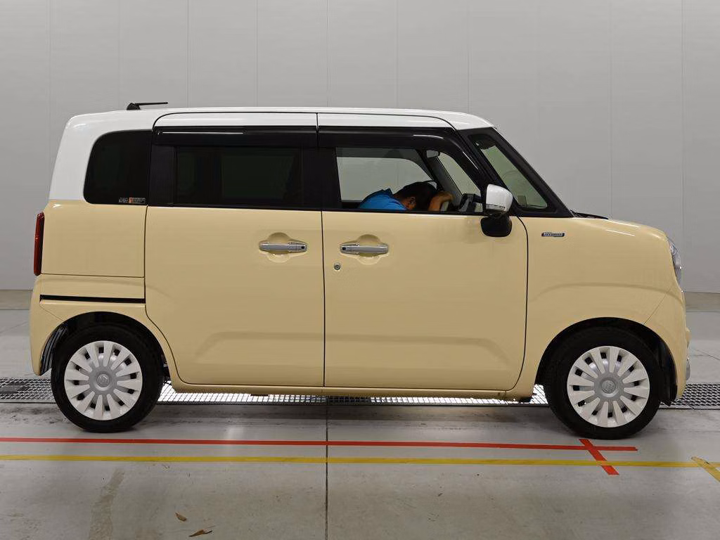 SUZUKI WAGON R SMILE