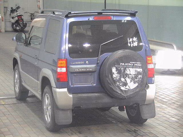 MITSUBISHI PAJERO MINI