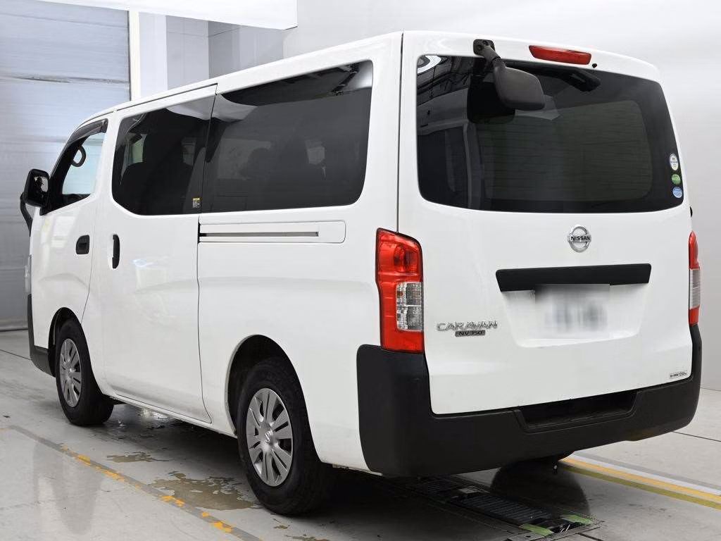NISSAN NV350 CARAVAN