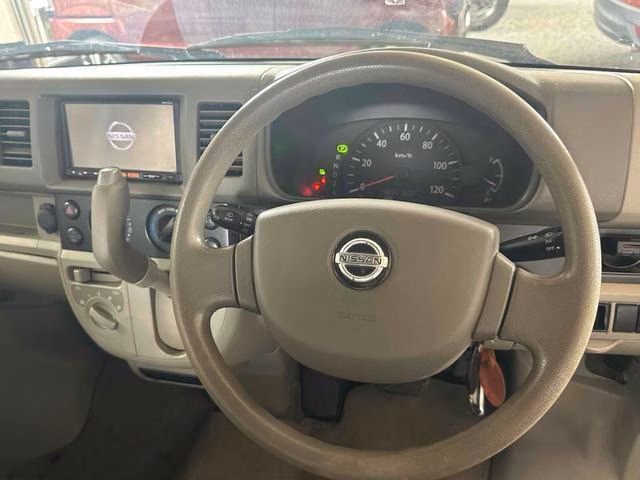 NISSAN NV100 CLIPPER