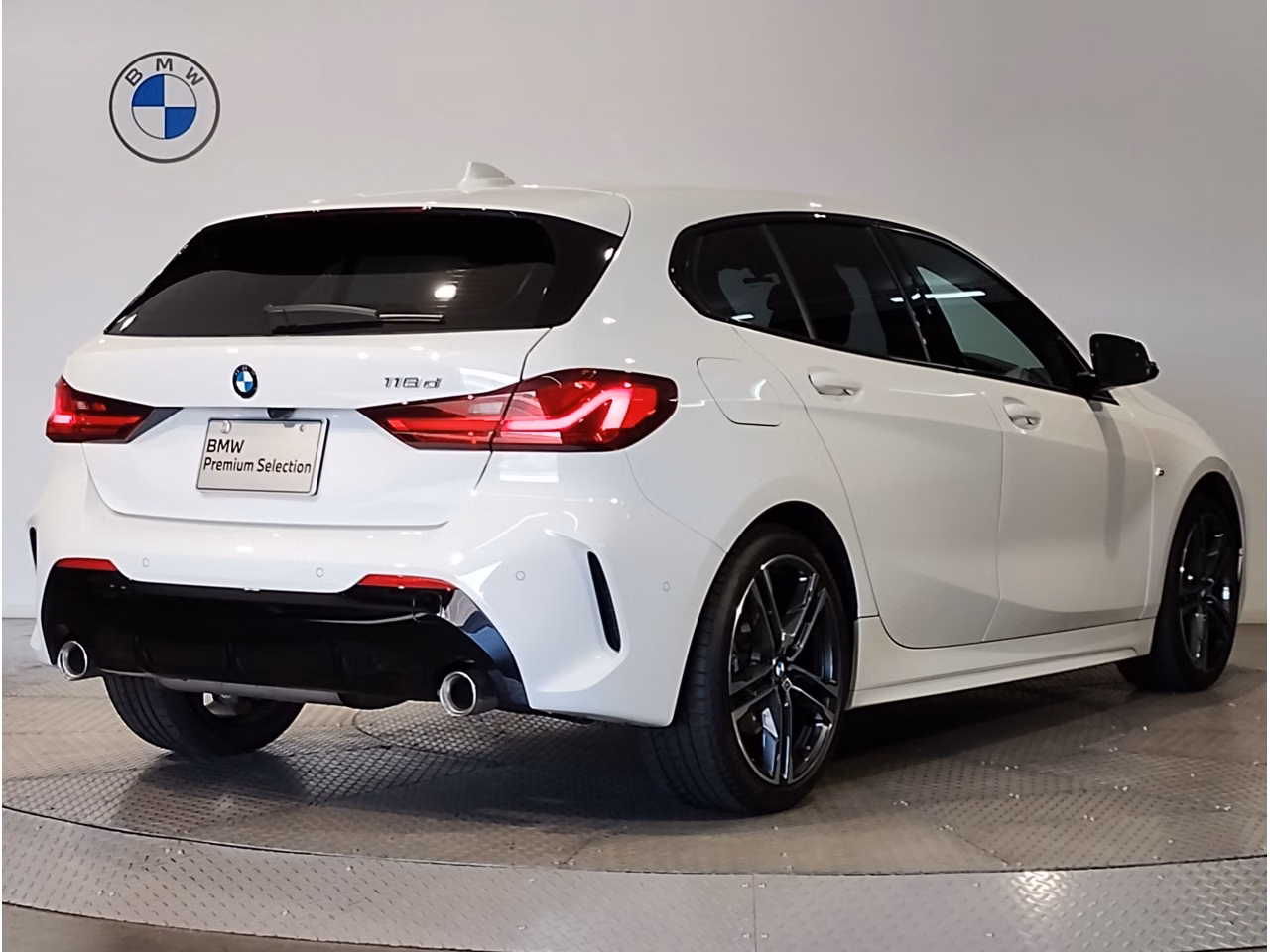 BMW 1-SERIES