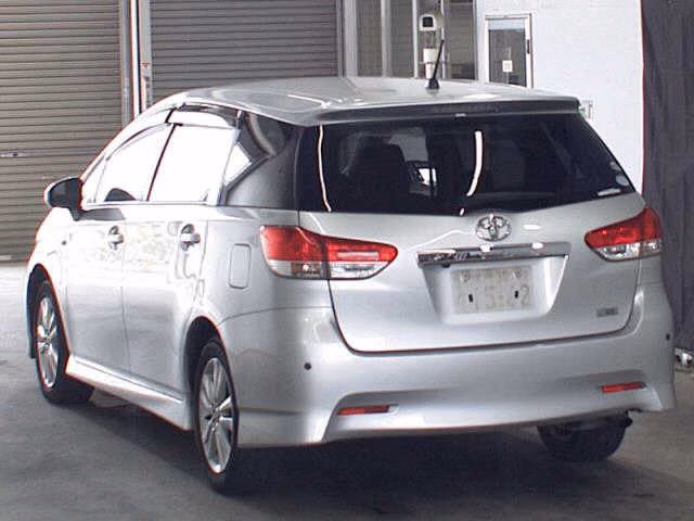 TOYOTA WISH