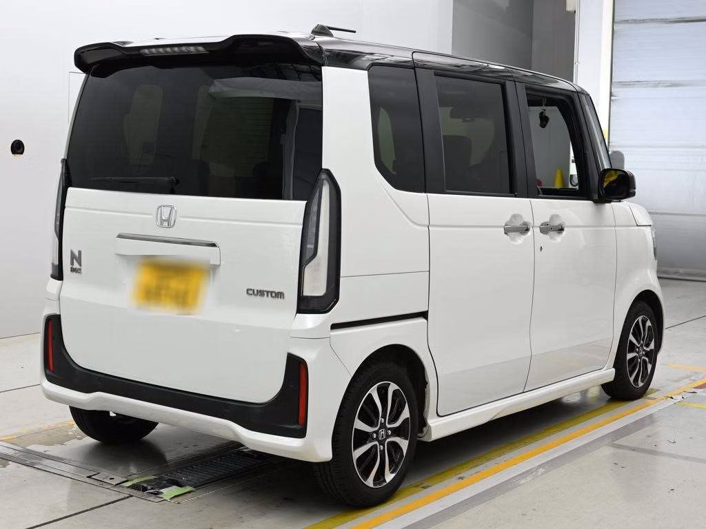 HONDA N-BOX