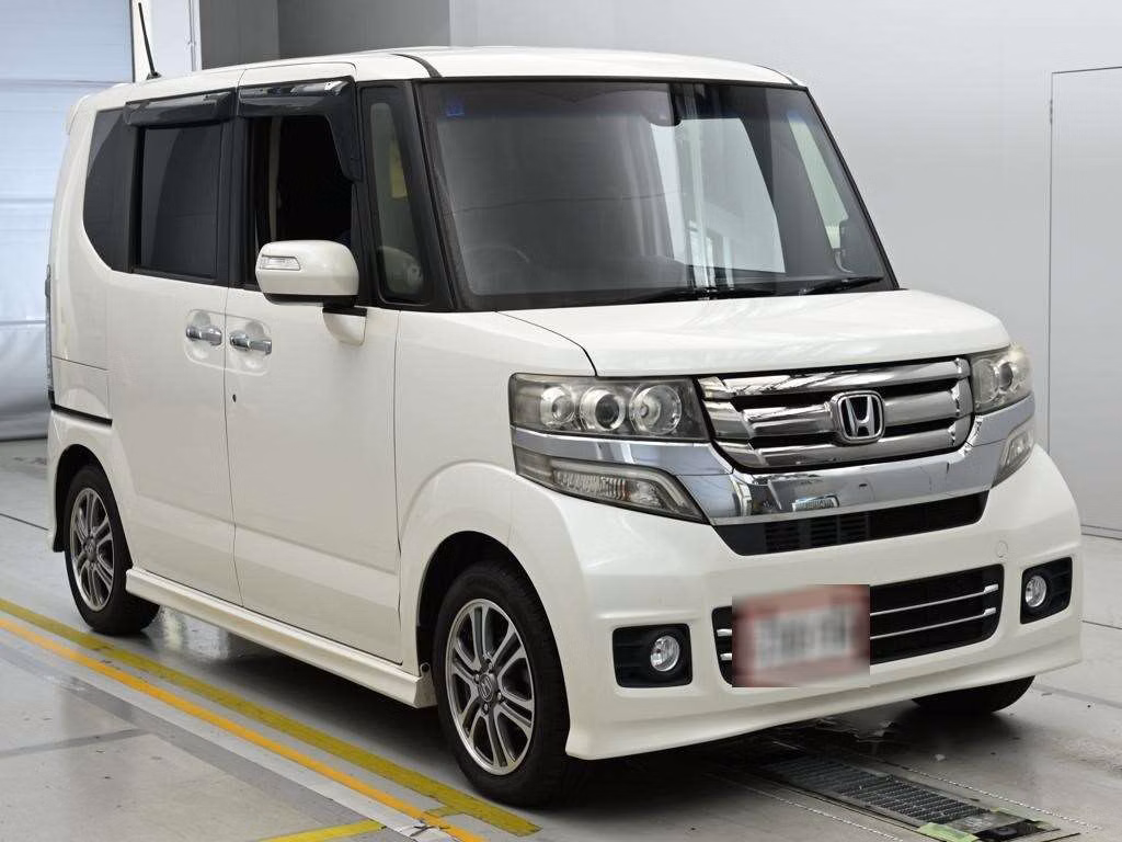 HONDA N-BOX