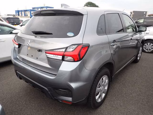 MITSUBISHI RVR