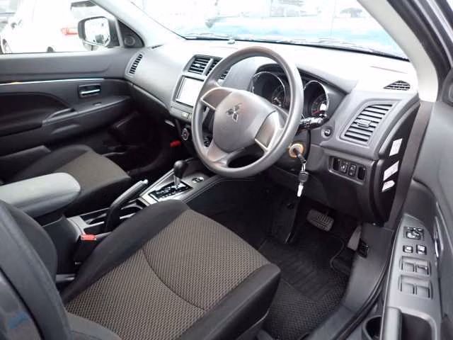 MITSUBISHI RVR