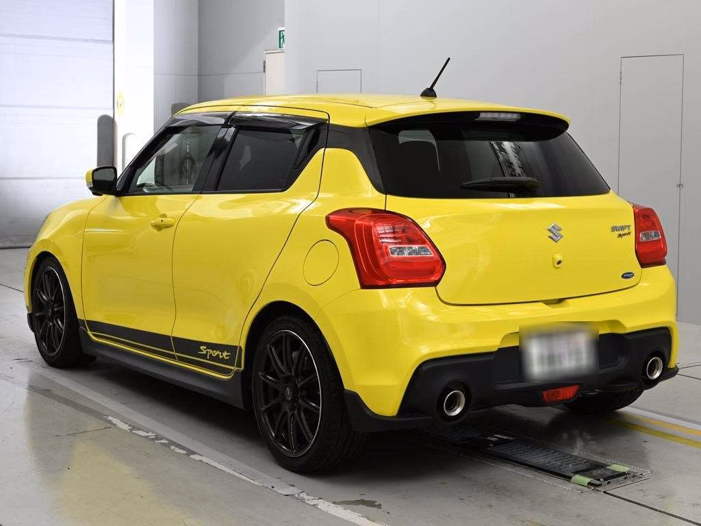 SUZUKI SWIFT