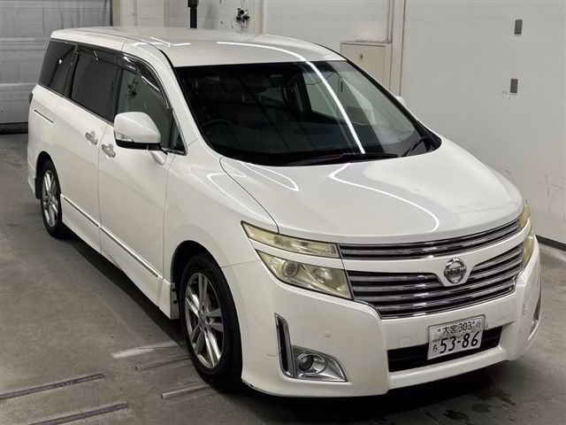 NISSAN ELGRAND